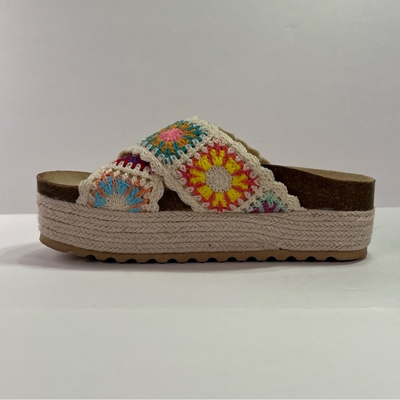 Dirty Laundry Plays Platform Crochet Espadrille Sandals - multi, size 6/36.5 - Picture 8 of 13